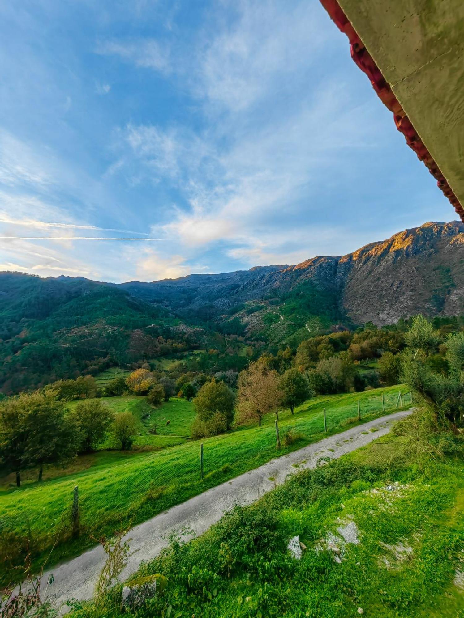 Vale Das 7Lagoas Geres Bagian luar foto